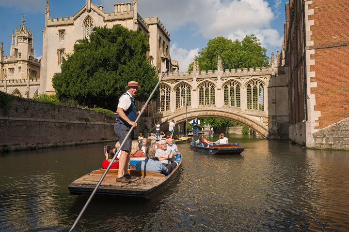 Shared | Cambridge University Colleges Guided Punting Tour - Photo 1 of 9